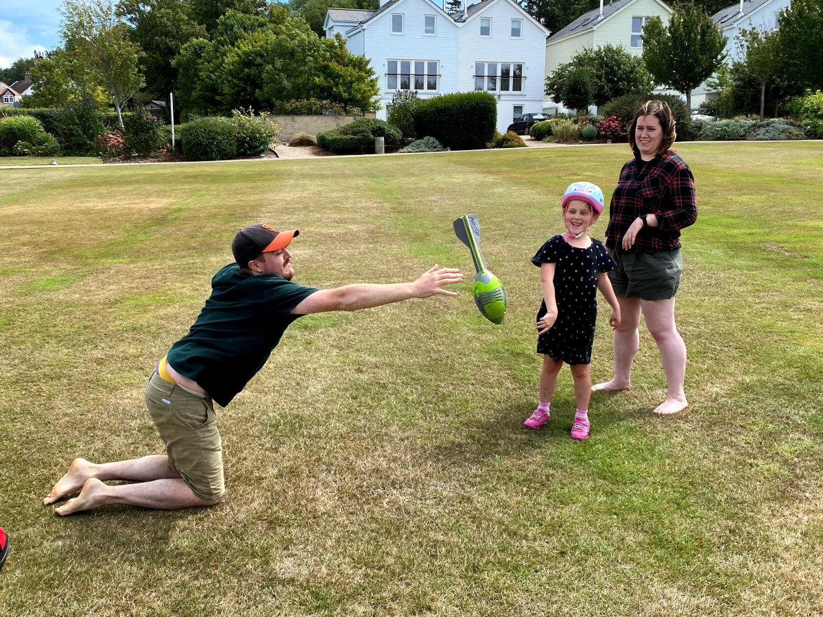 What’s the optimal length for a sandcastle&nbsp;moat?